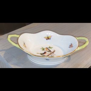 HEREND HVNGARY Porcelain Small Oval Basket MINT